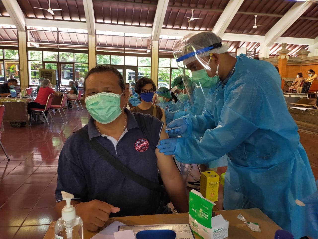 podiumnews.com-Pemprov Bali Fasilitasi Vaksinasi Ratusan Wartawan